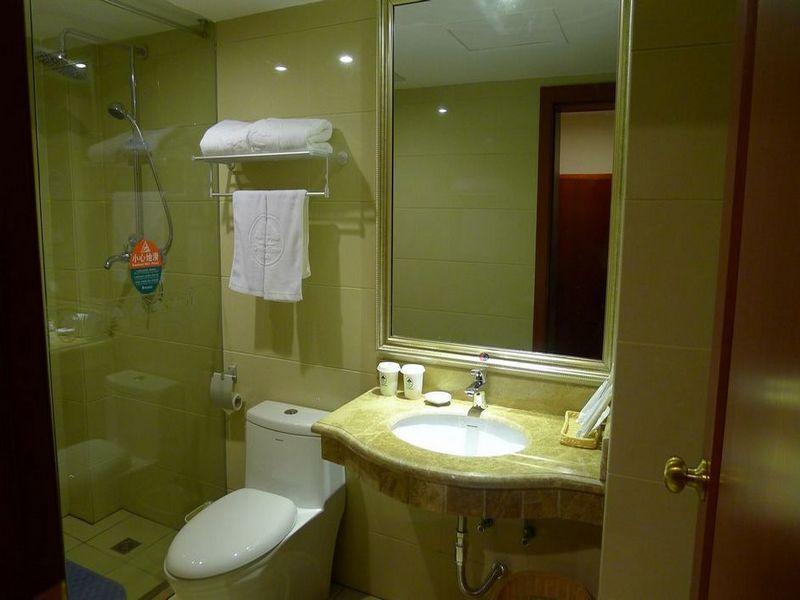 Greentree Inn Guiyang Court Street West Zhongshan Road Subway Station Business Hotel Екстериор снимка
