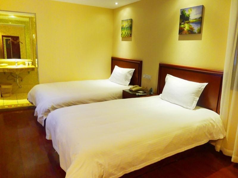 Greentree Inn Guiyang Court Street West Zhongshan Road Subway Station Business Hotel Екстериор снимка
