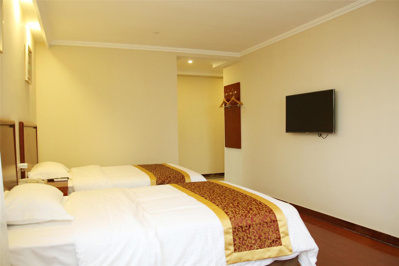 Greentree Inn Guiyang Court Street West Zhongshan Road Subway Station Business Hotel Екстериор снимка