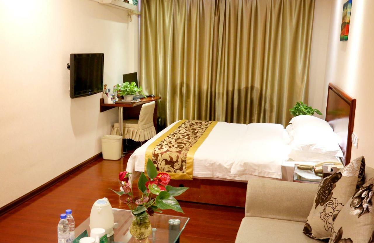 Greentree Inn Guiyang Court Street West Zhongshan Road Subway Station Business Hotel Екстериор снимка