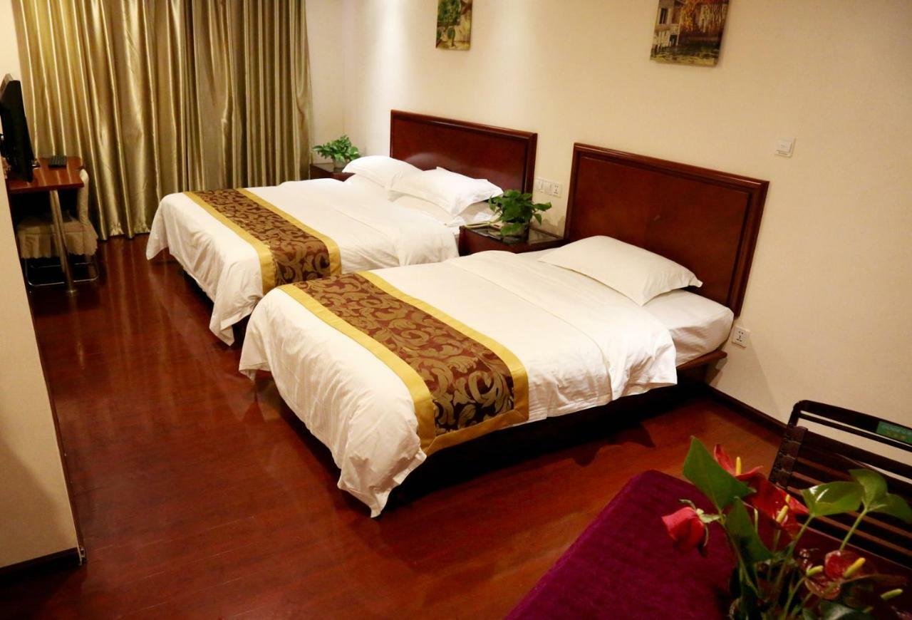 Greentree Inn Guiyang Court Street West Zhongshan Road Subway Station Business Hotel Екстериор снимка