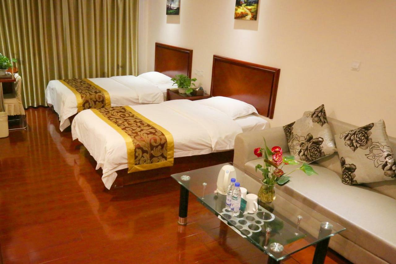 Greentree Inn Guiyang Court Street West Zhongshan Road Subway Station Business Hotel Екстериор снимка