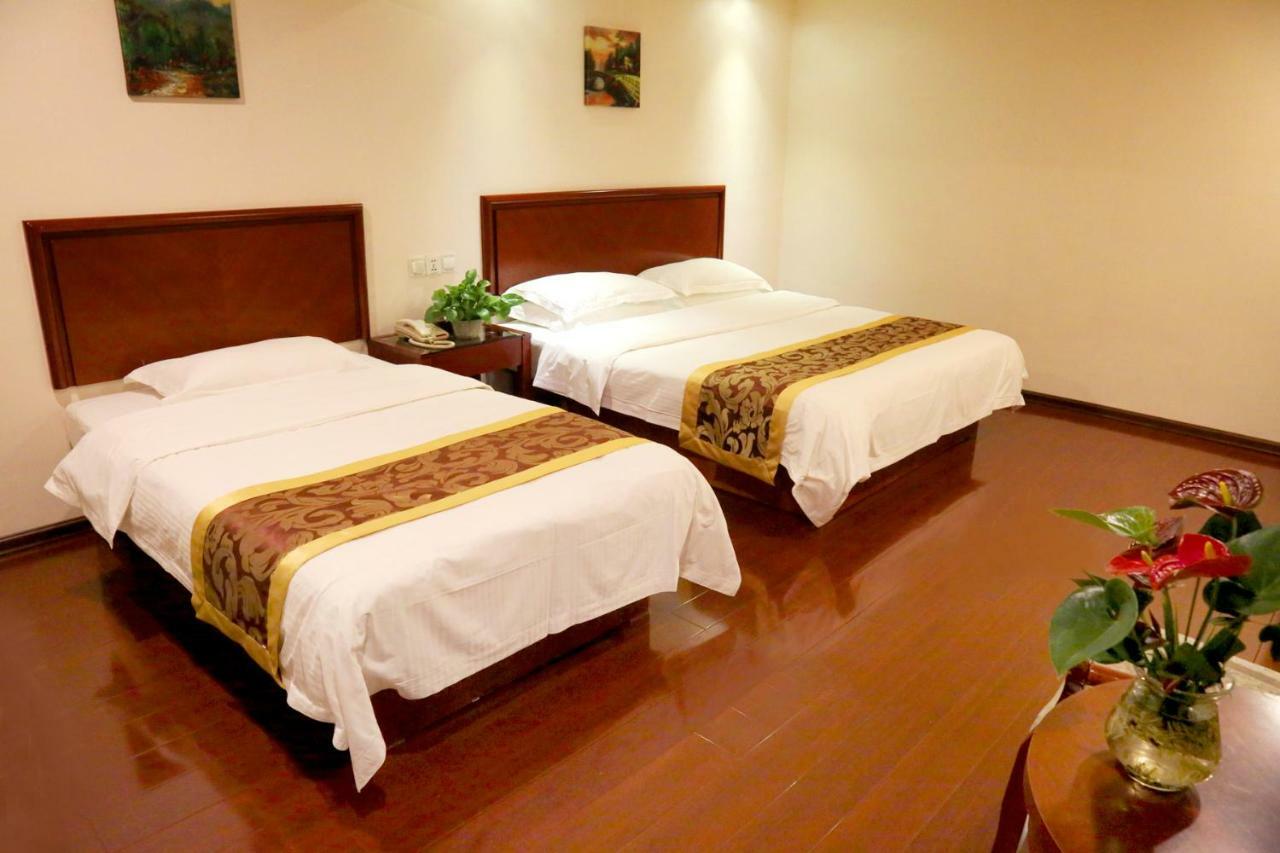 Greentree Inn Guiyang Court Street West Zhongshan Road Subway Station Business Hotel Екстериор снимка