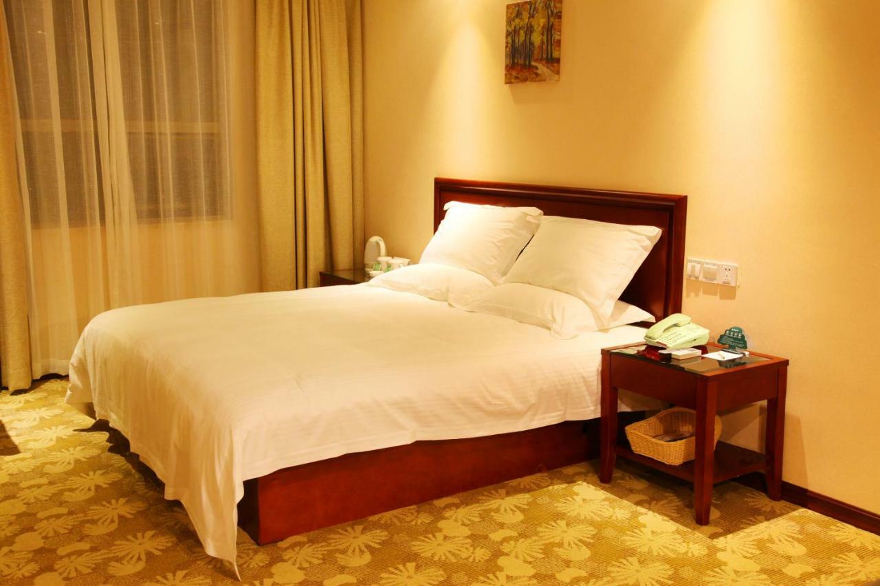 Greentree Inn Guiyang Court Street West Zhongshan Road Subway Station Business Hotel Екстериор снимка
